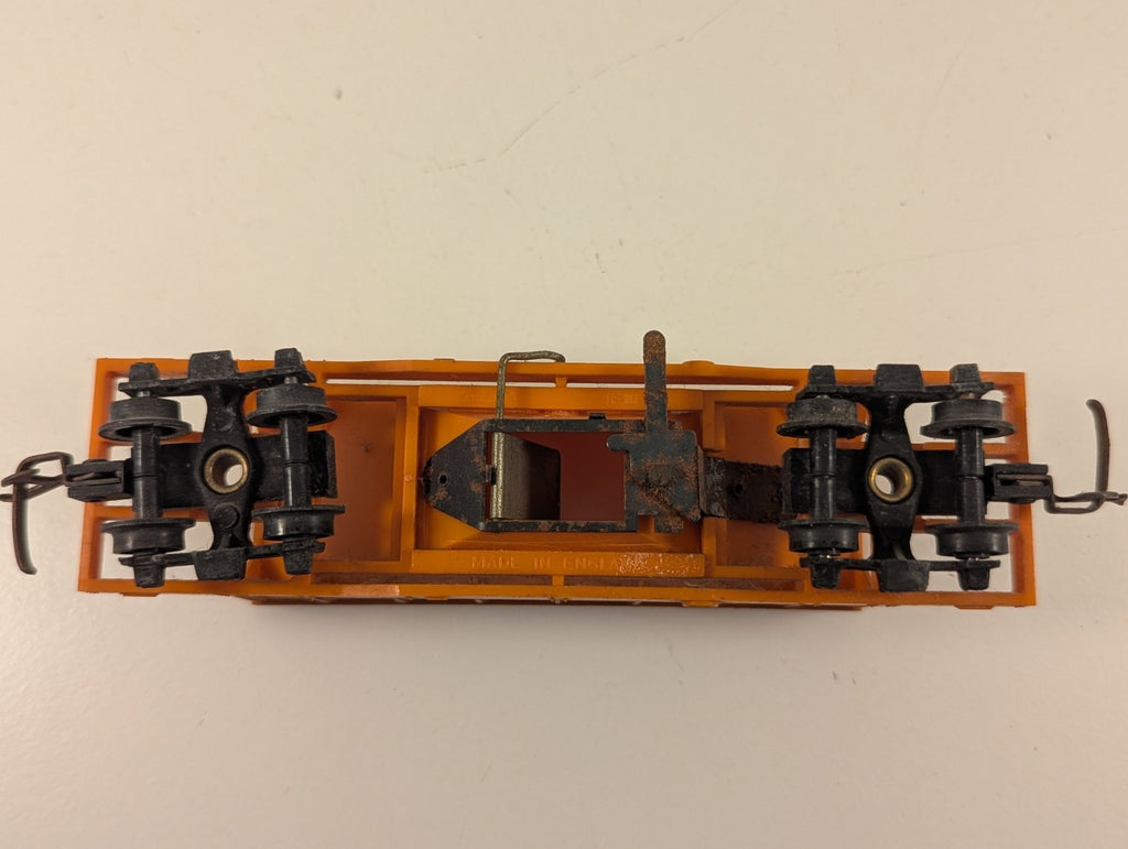 Tri-ang Railways R111 Operating Hopper Car Orange OO Gauge
