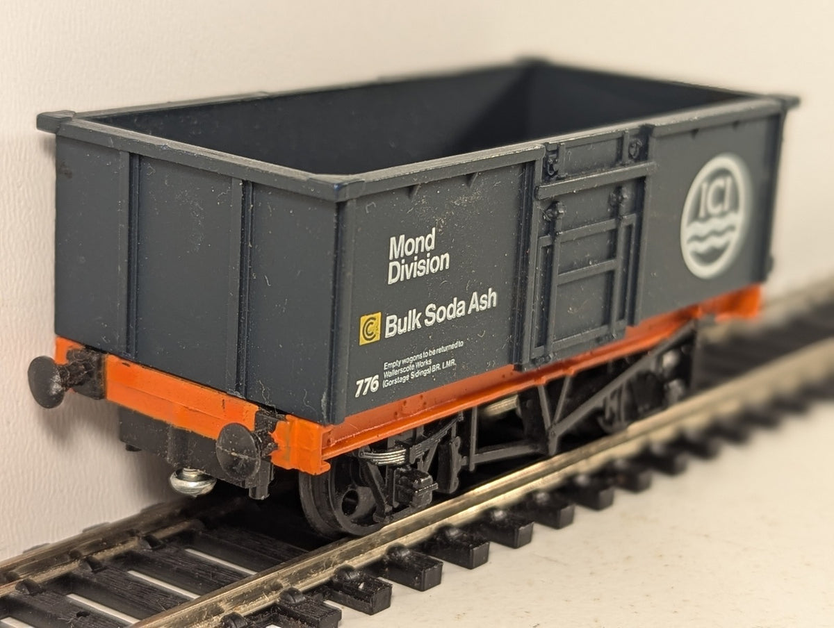 Mainline OO Gauge 7 Plank Mond Division Bulk Soda Ash Wagon Goods Wagon 776