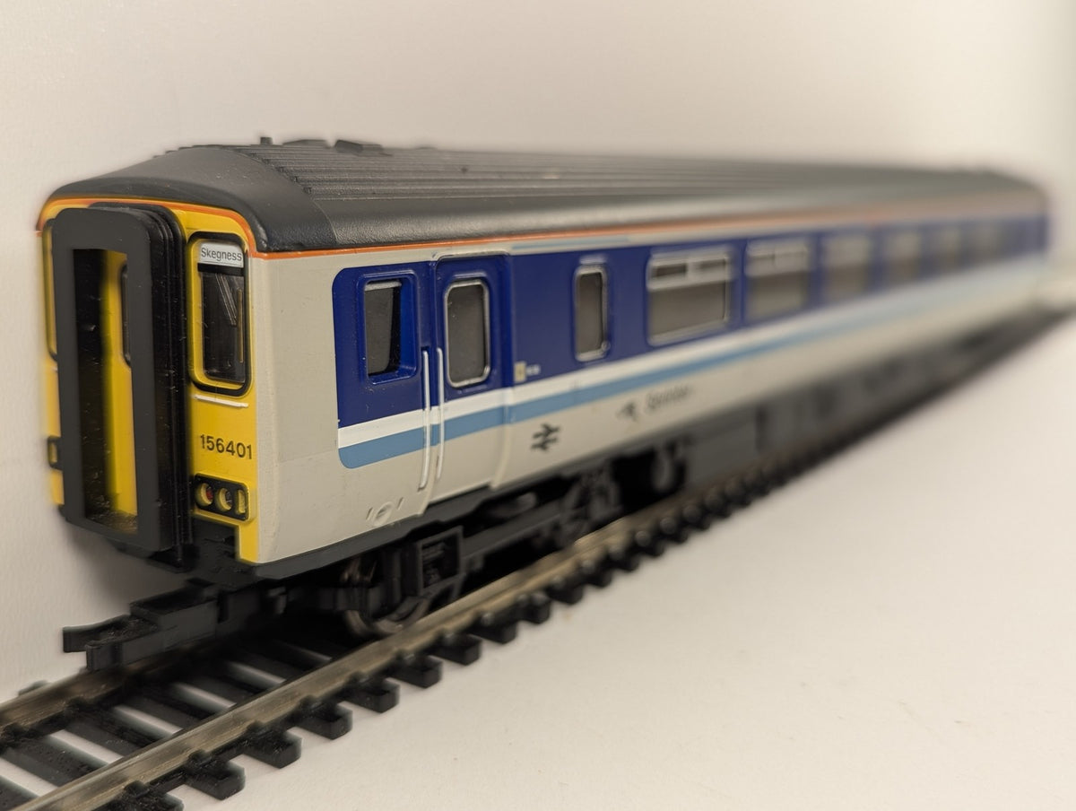 Hornby OO Gauge Class 156 Super Sprinter DMU Coach 52401
