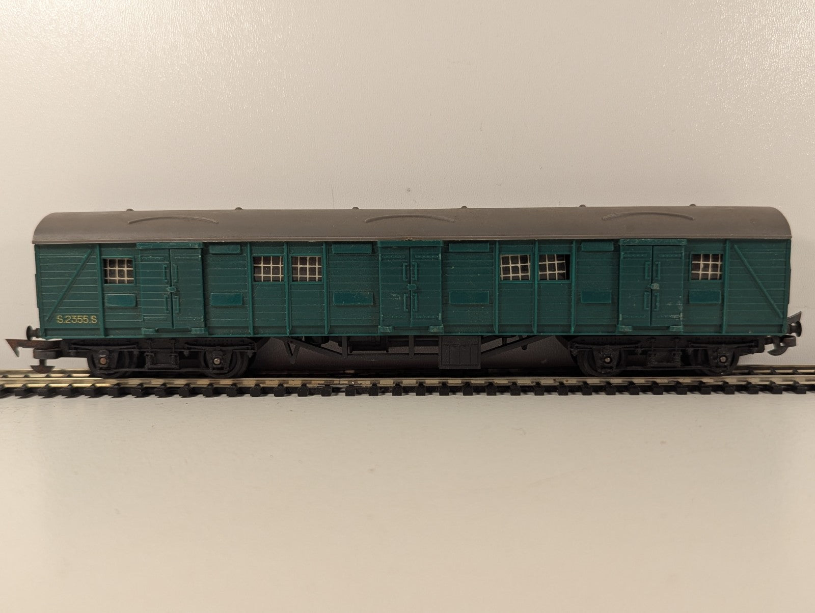 Tri-ang OO Gauge SR Utility Van Coaching Stock S2355S BR Southern Green