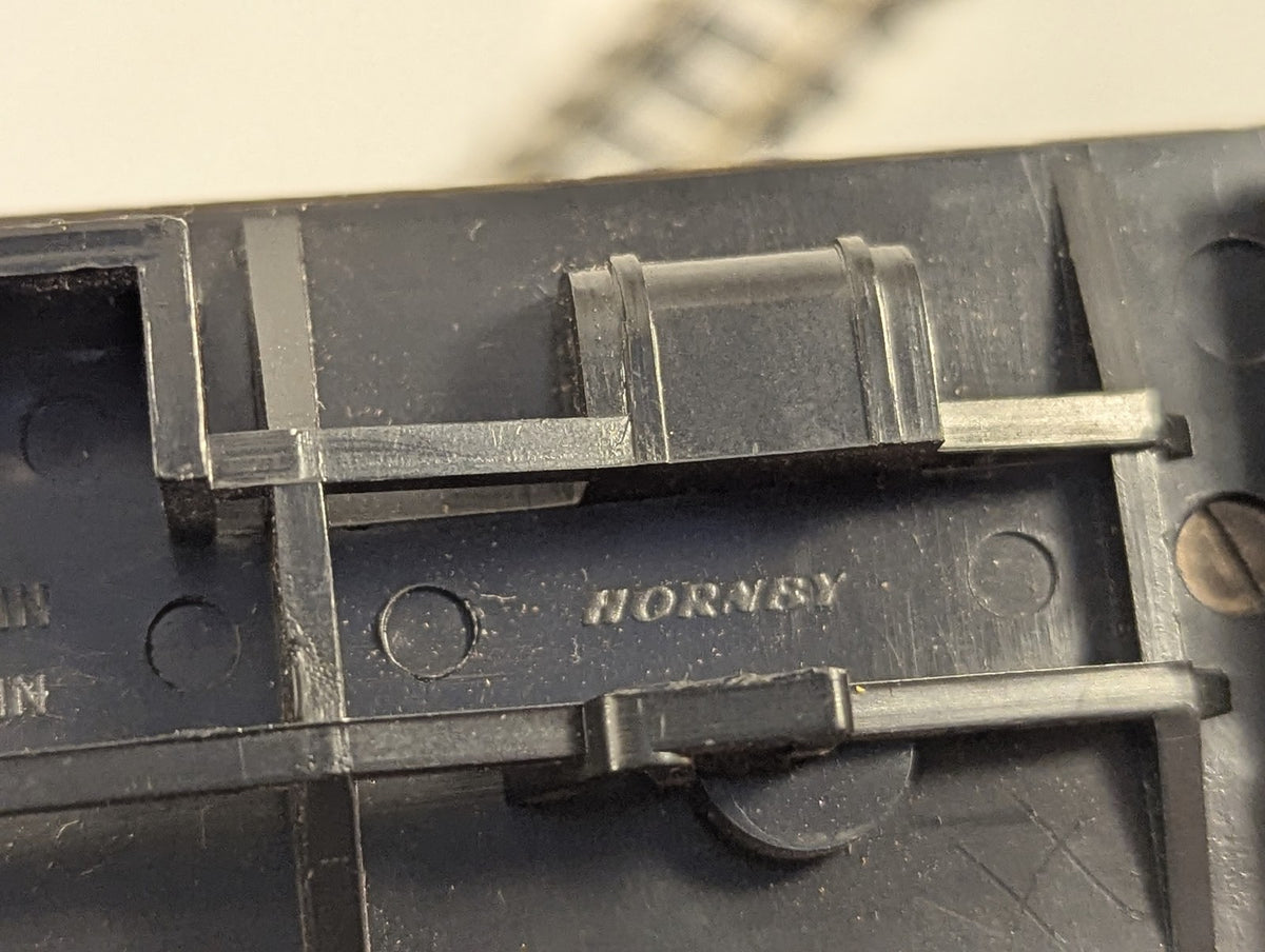 Hornby OO Gauge GWR Collett Composite Coach Passenger Coach 5015