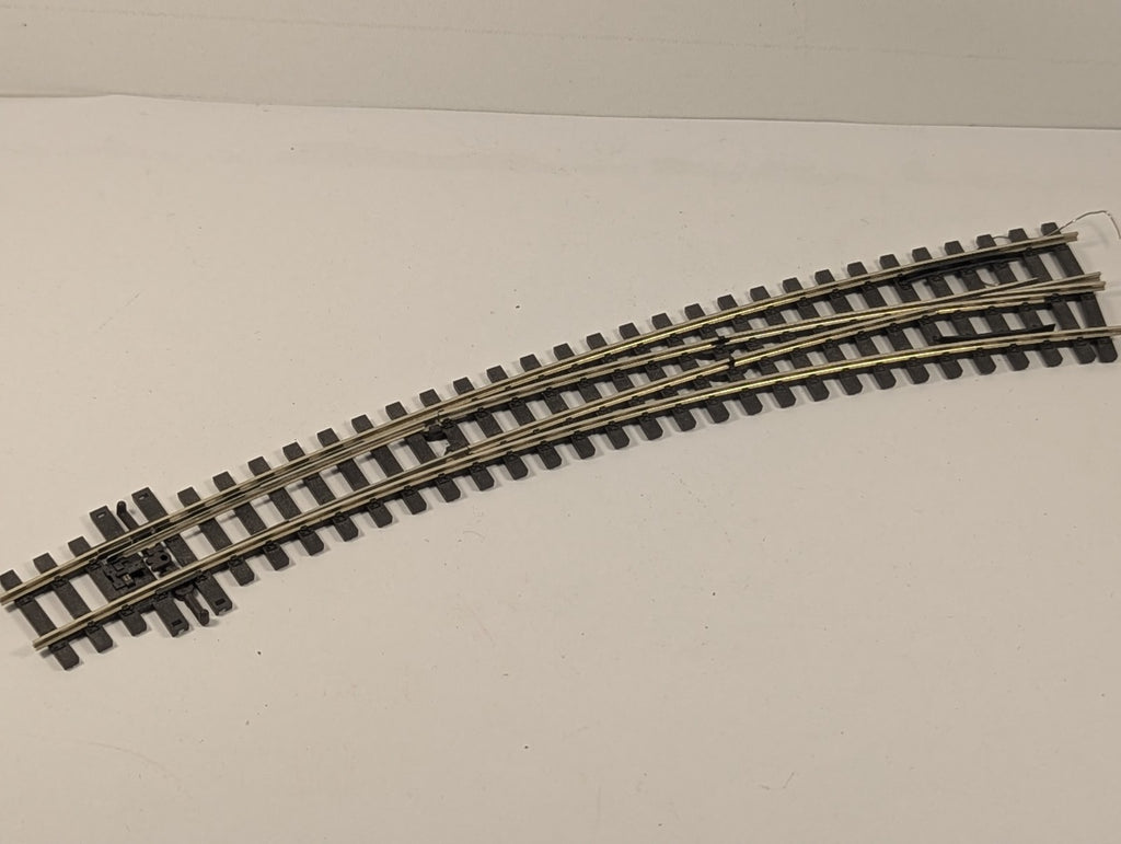 Peco SL-E387 HOe Gauge Code 55 Left Hand Curved Point