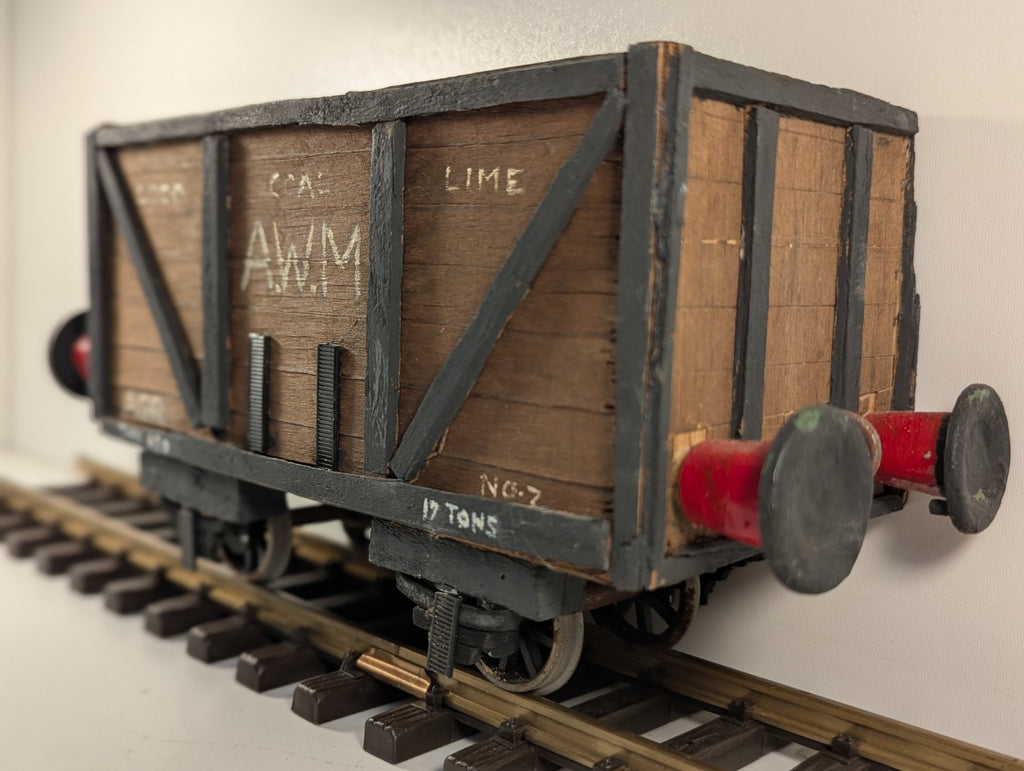 G Gauge Custom 17 Ton 7 Plank Wagon