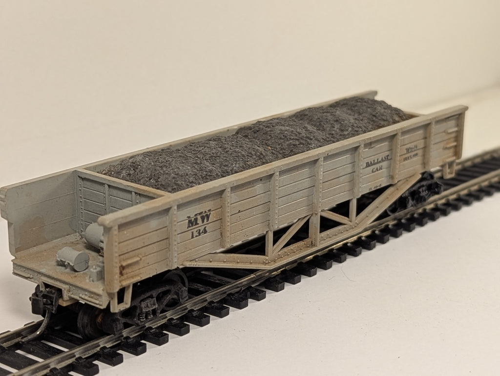 Tru-Scale HO Scale NW 134 Ballast Car with Load Ready-Bilt Equipment