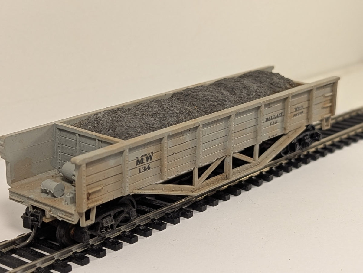 Tru-Scale HO Scale NW 134 Ballast Car with Load Ready-Bilt Equipment