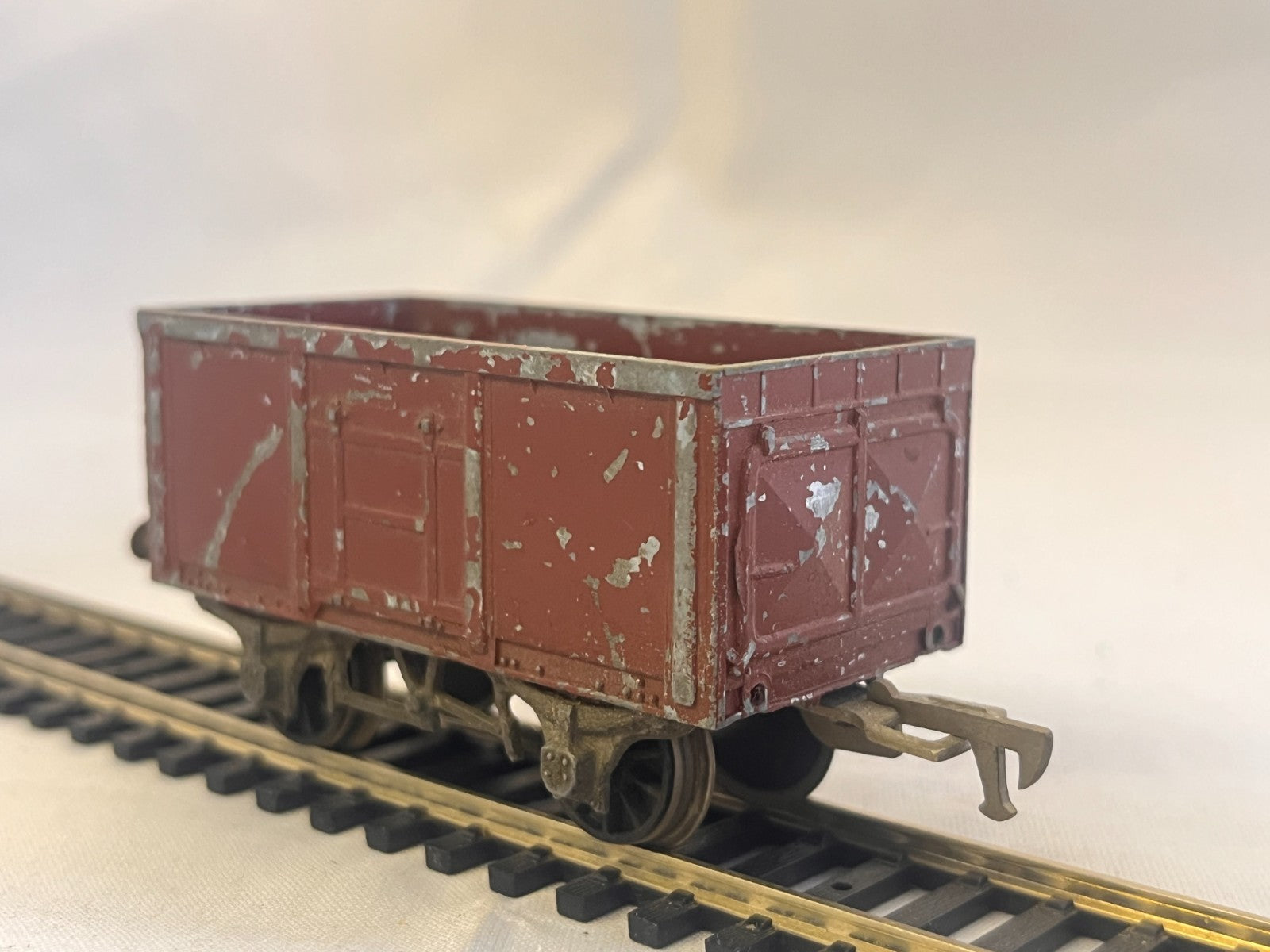 Graham Farish Diecast Mineral Wagon Red Oxide