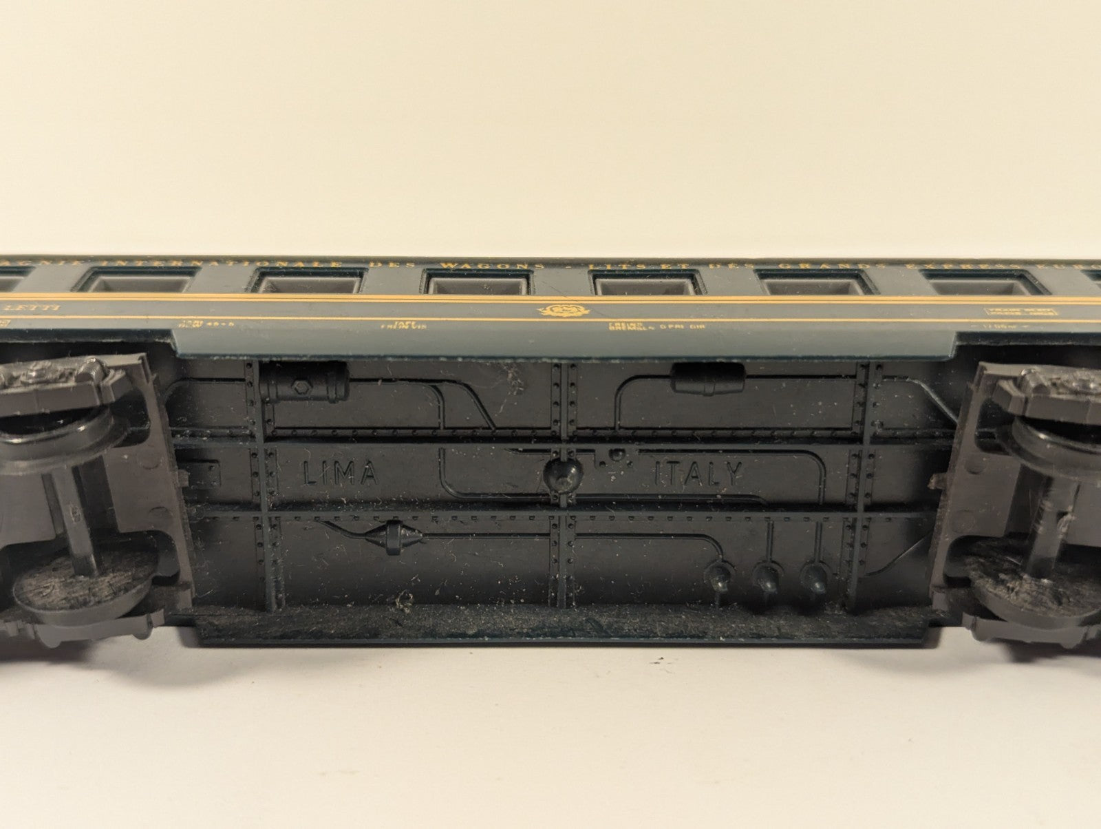 Lima HO Gauge CIWL Sleeping Car 4787