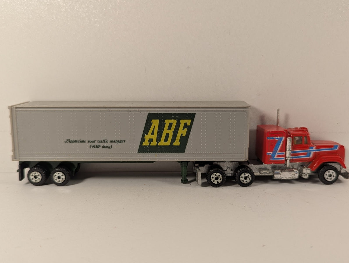 Road Champs Mack Super-Liner with ABF Trailer Die-cast Vehicle