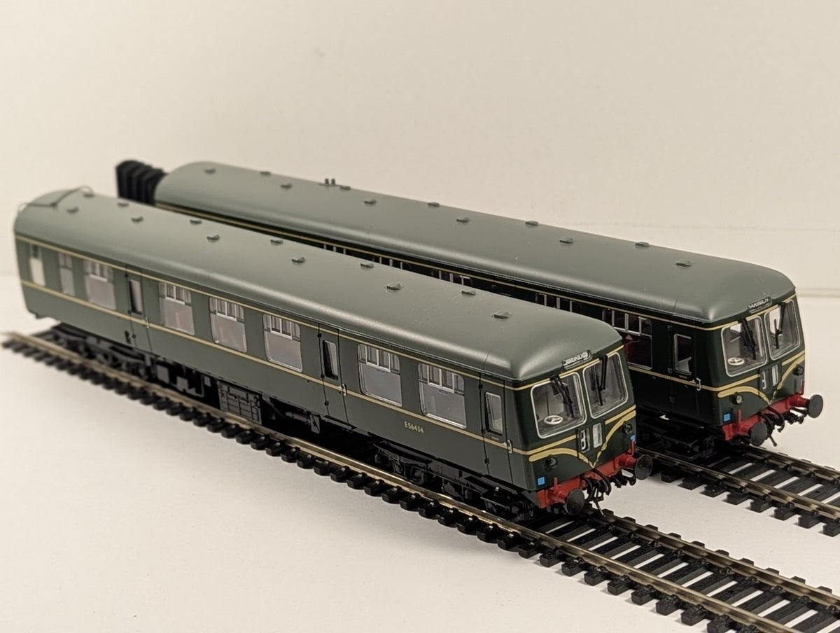 Bachmann OO Gauge Class 105 Cravens 2-Car DMU Diesel Multiple Unit