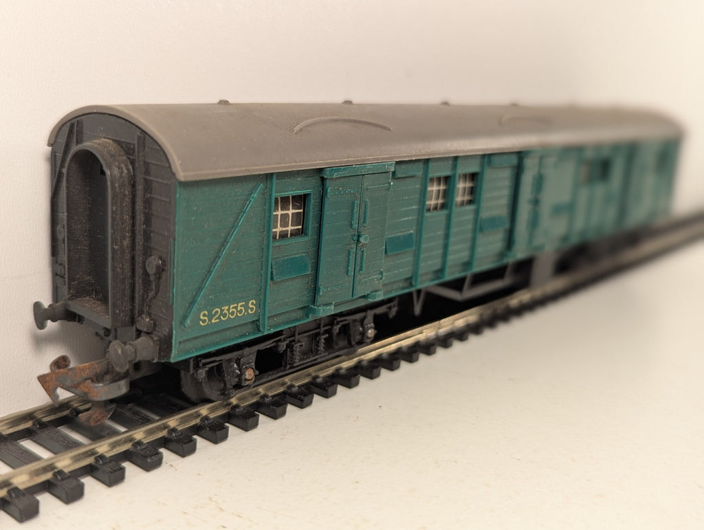 Tri-ang OO Gauge SR Utility Van Coaching Stock S2355S BR Southern Green