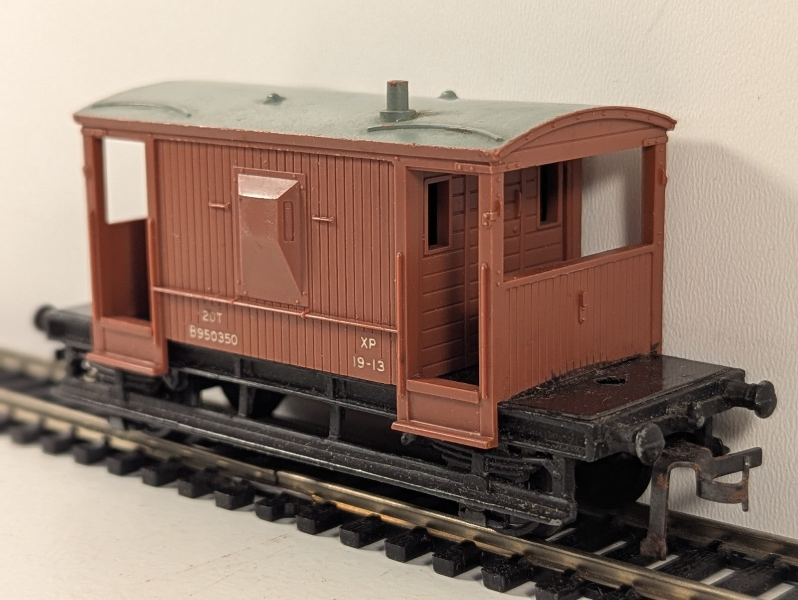 Hornby Dublo 20 Ton Standard Brake Van