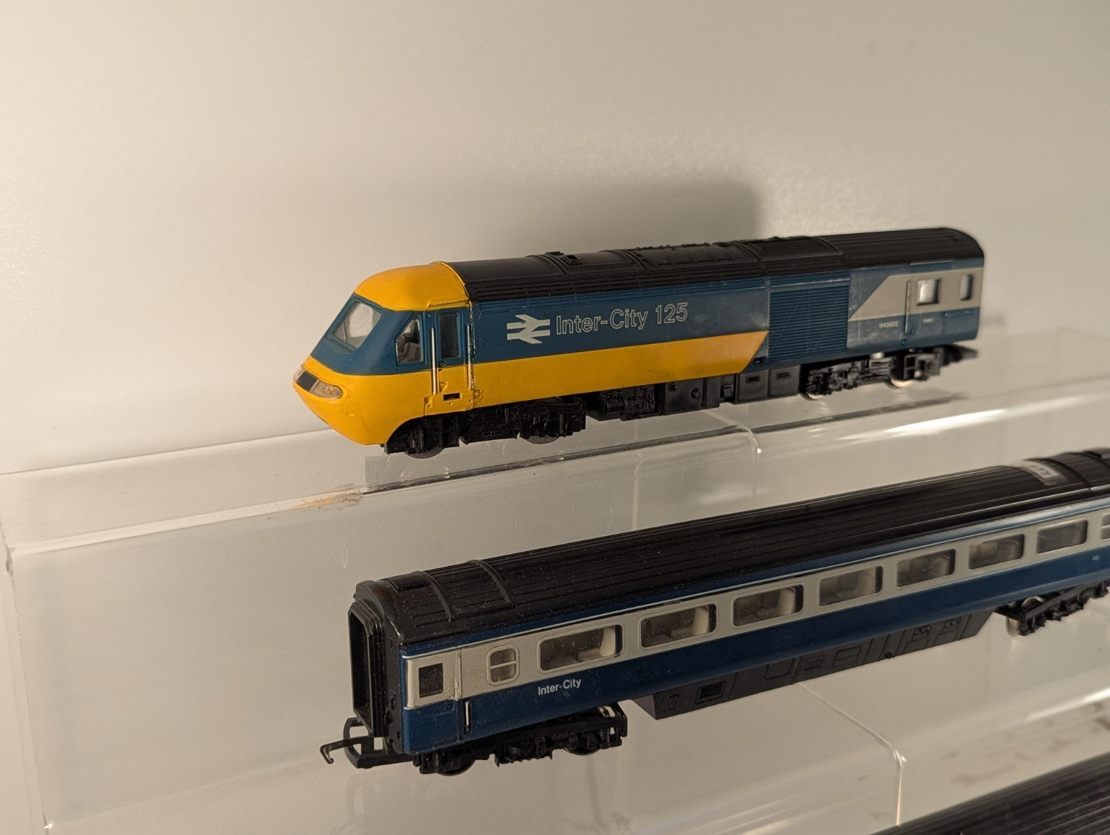 Hornby BR Blue Grey Class 43 HST Inter-City 125 4-Car Set