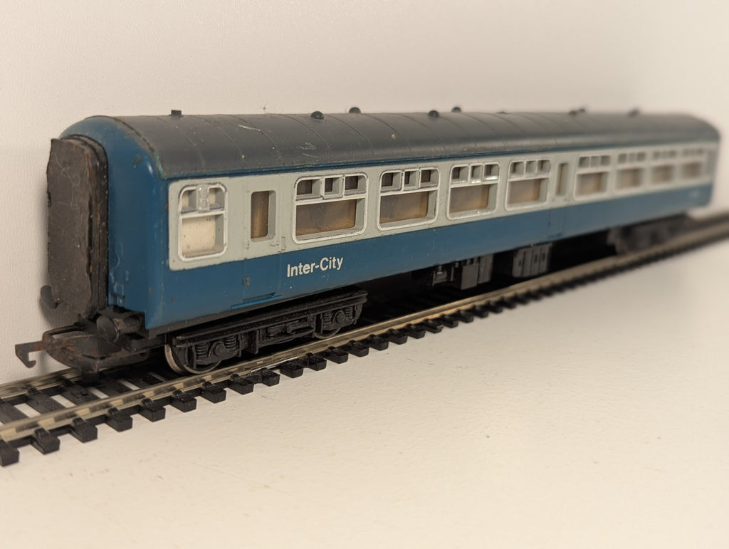 Hornby OO Gauge BR Mk2 Passenger Coach Blue Grey