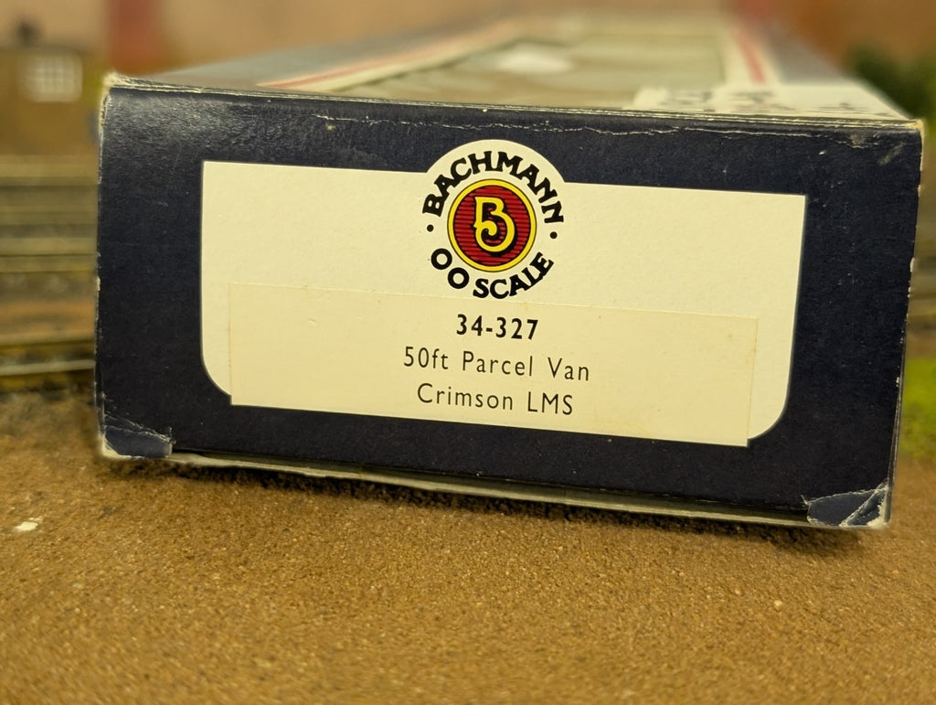 Bachmann 34-327 50' Parcel Van31250 In LMS Crimson