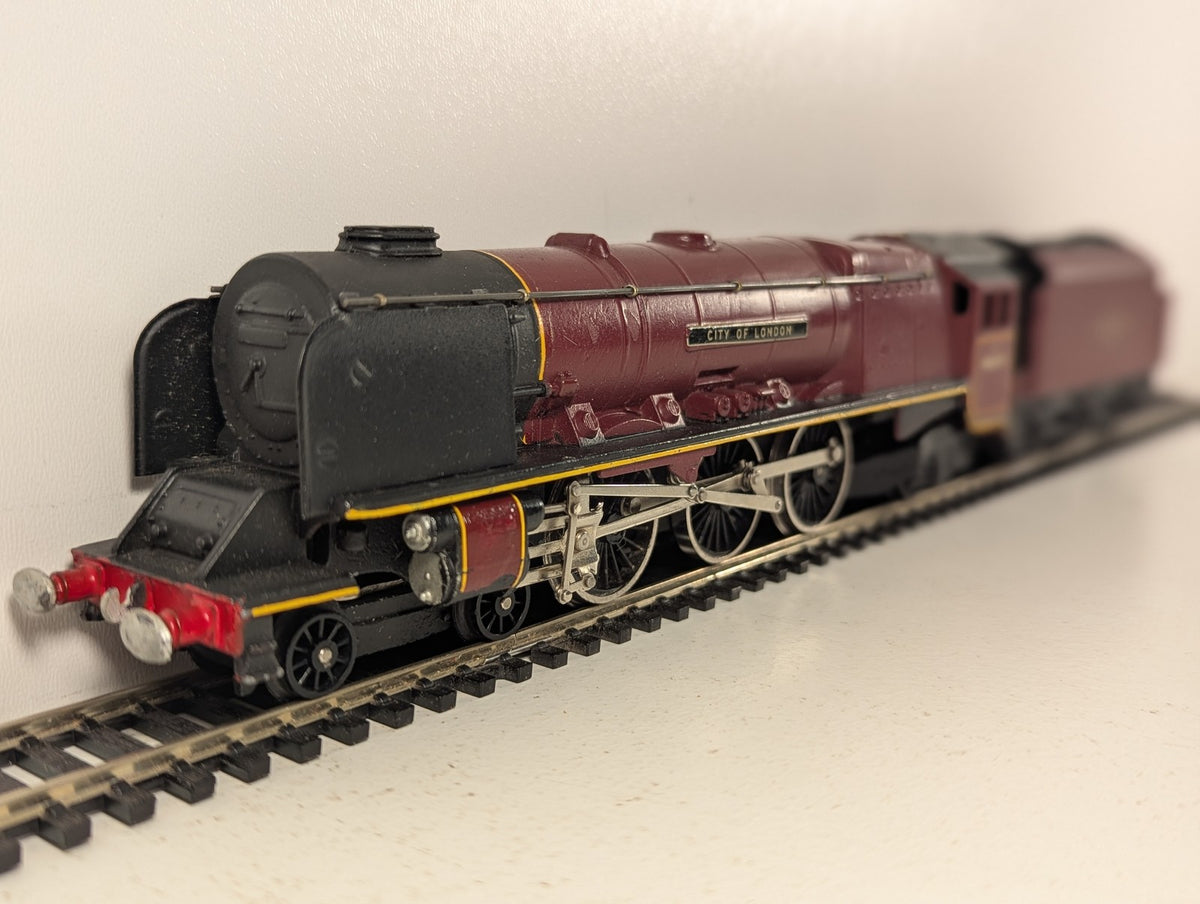 Tri-ang Wrenn OO Gauge Coronation Class 'City of London' Steam Locomotive 46245