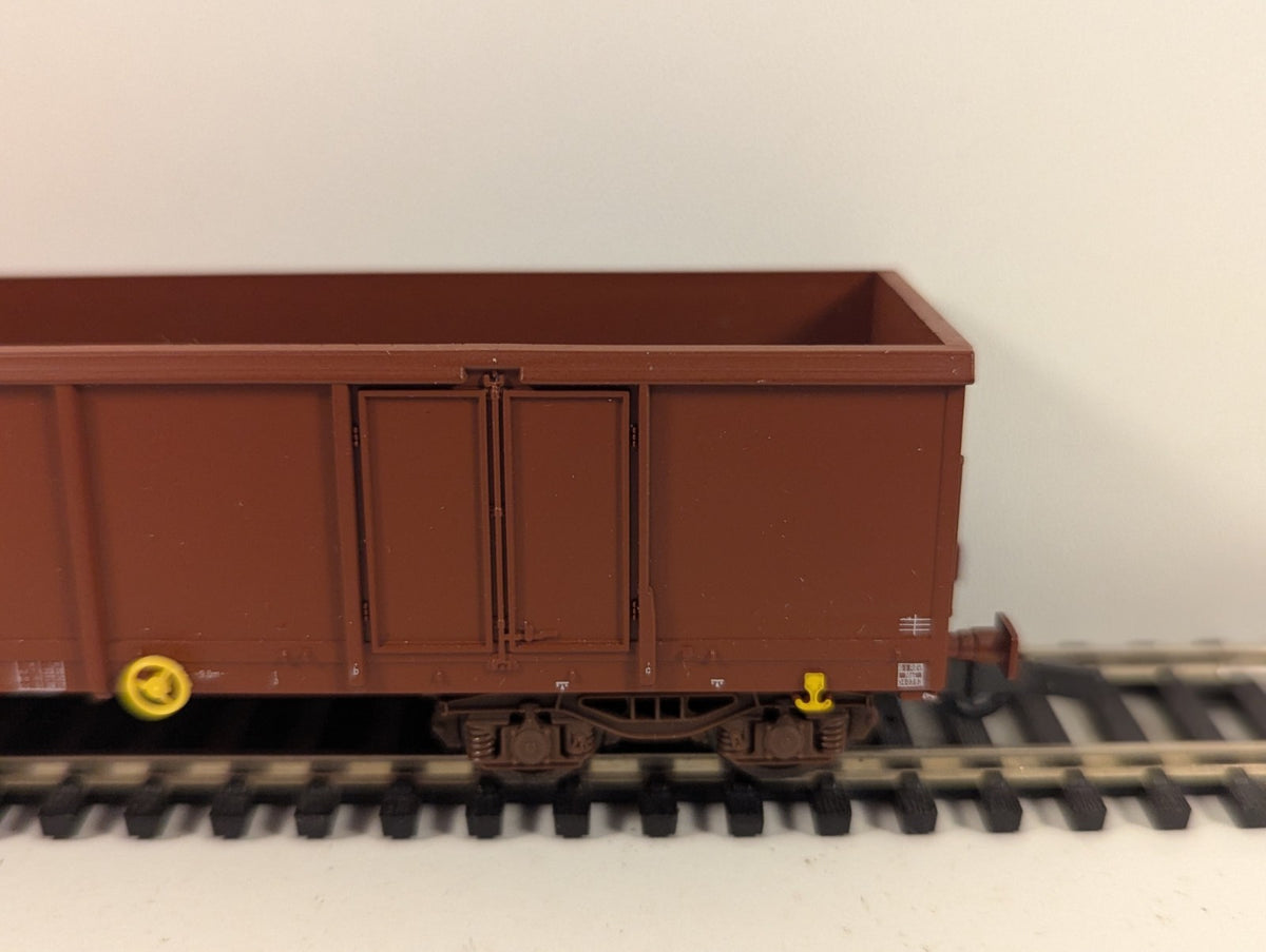 Lima HO Gauge DR Eas High-Sided Open Wagon – Graffiti