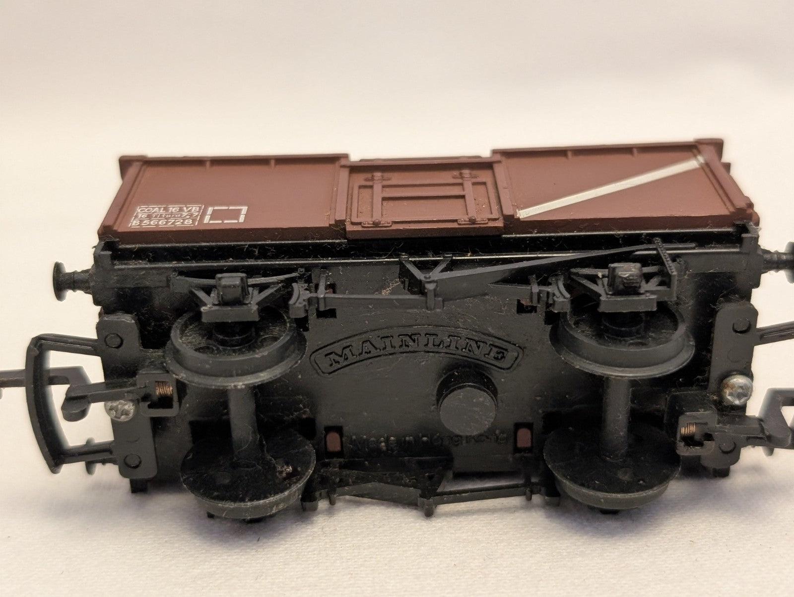 Mainline OO Gauge 16 Ton Steel Mineral Wagon Goods Wagon B566728 BR Brown