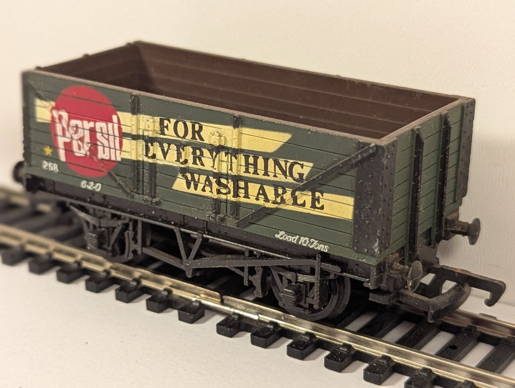 Mainline OO Gauge Persil 7 Plank Open Wagon
