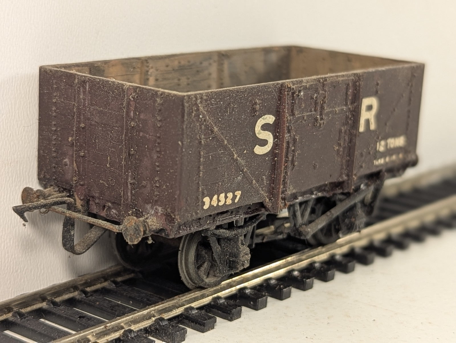 Kit Built OO Gauge SR 12 Ton Open Wagon 34327 SR Brown