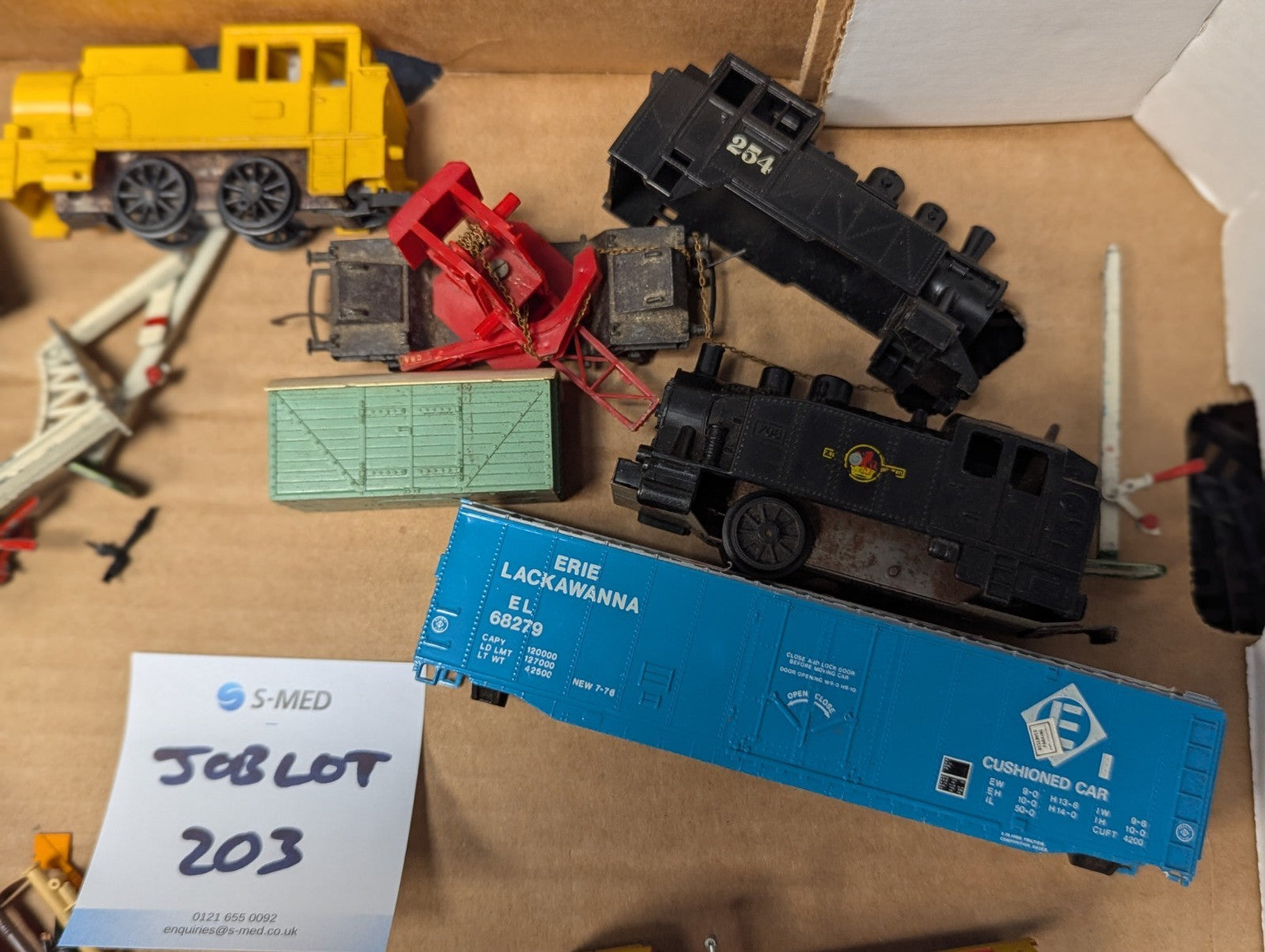 OO Gauge Job Lot of Model Railway Spares - Lot 203