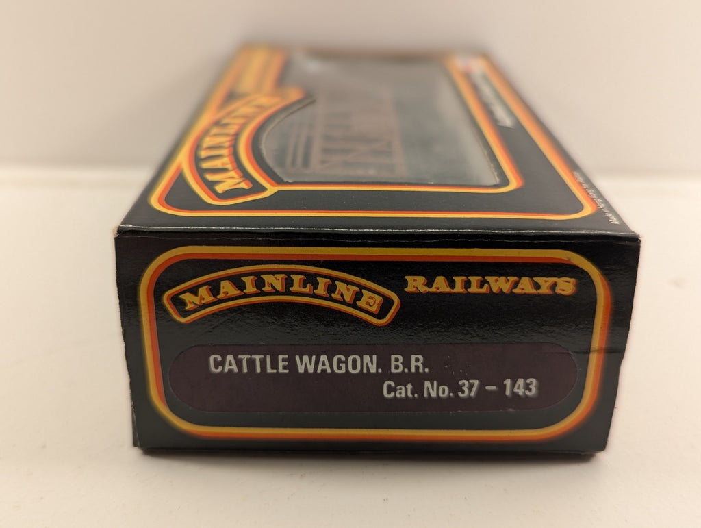 Mainline OO Gauge BR Cattle Wagon M12098