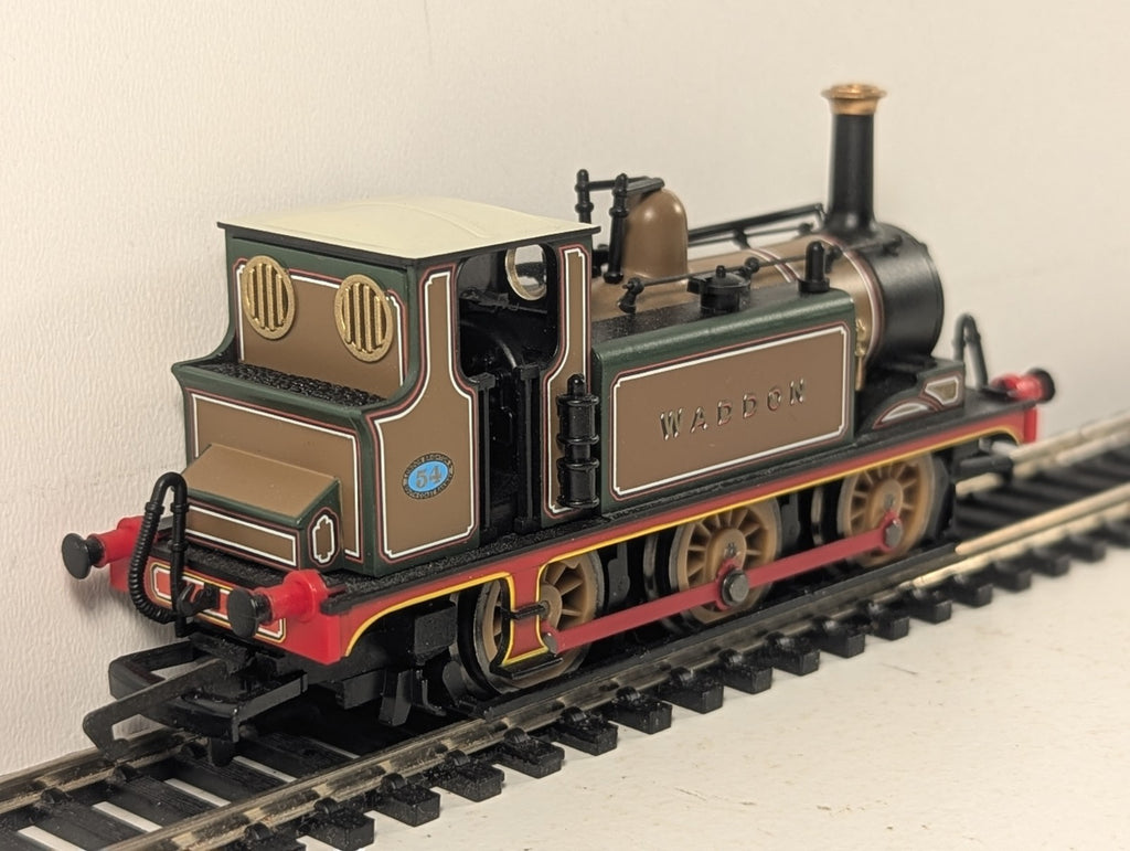 Hornby OO Gauge LBSC 0-6-0 Terrier Locomotive 'Waddon' Steam Locomotive