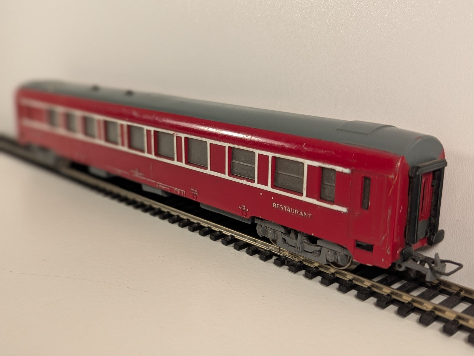 Jouef HO Gauge SNCF DEV Type Restaurant Car