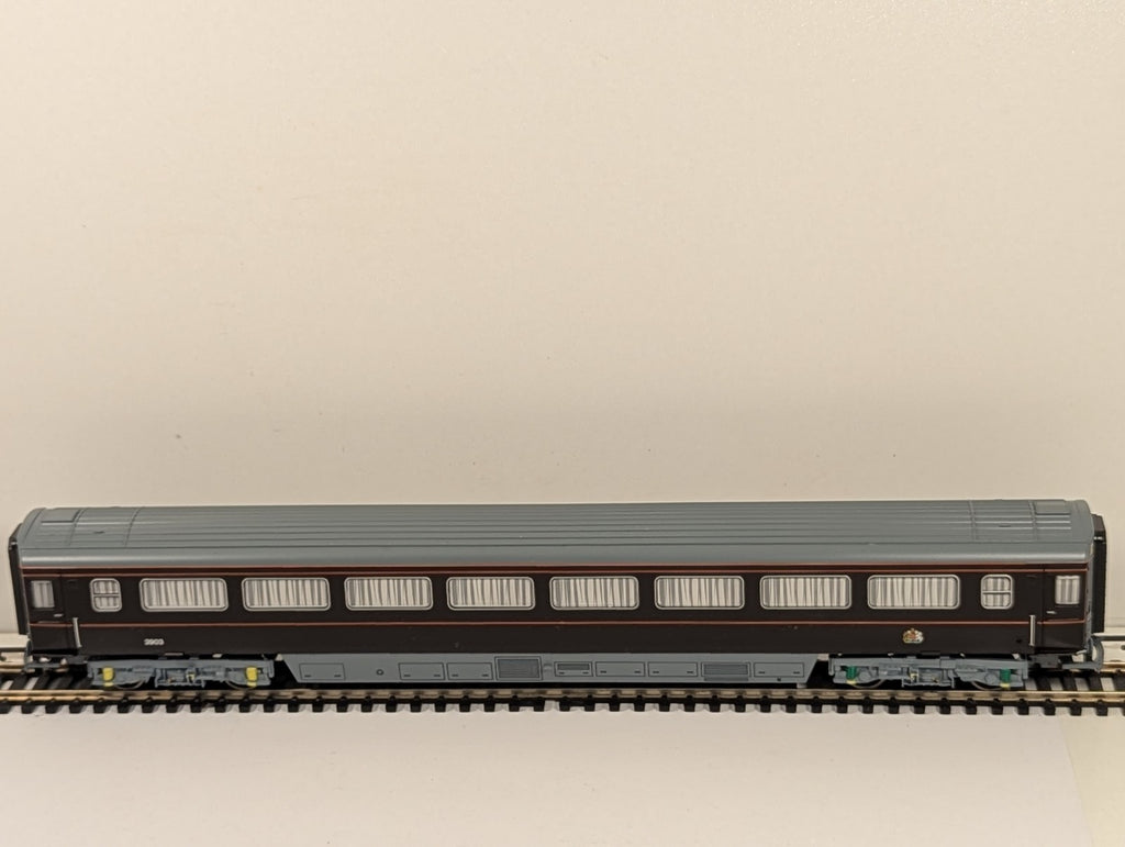 Hornby OO Gauge Royal Train Mk3 Queen's Saloon Coach 2903