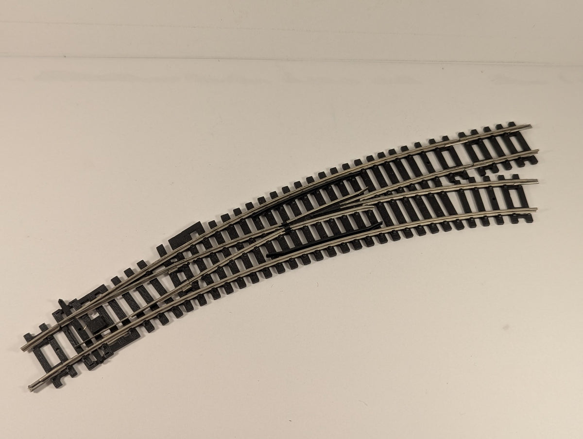 Hornby OO Gauge Right Hand Curved Point Track R8075