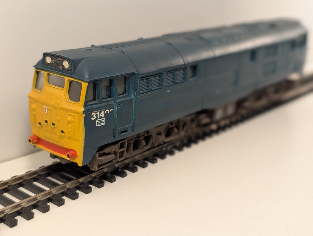 Airfix BR Class 31 Diesel Locomotive No. 31409 in BR Blue – Missing Buffers
