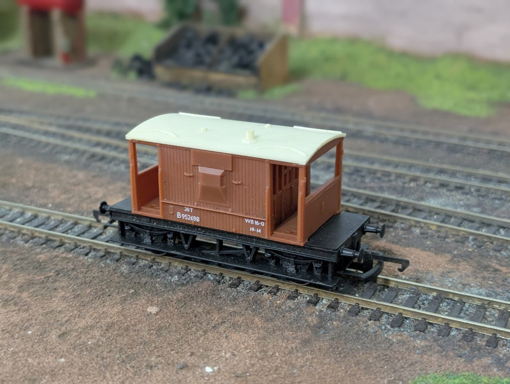 Tri-ang R218 OO Gauge BR 20T Brake Van B952698