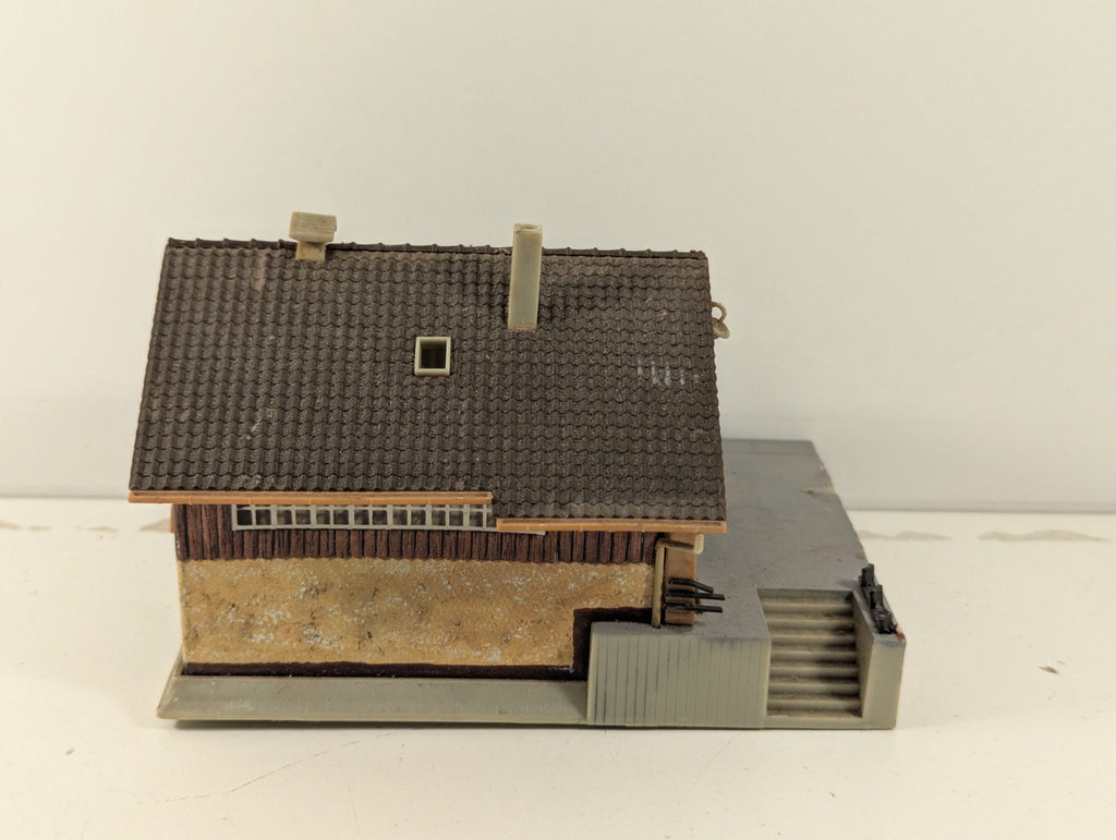 Faller OO Gauge Freight Warehouse - Missing Crane & Doors