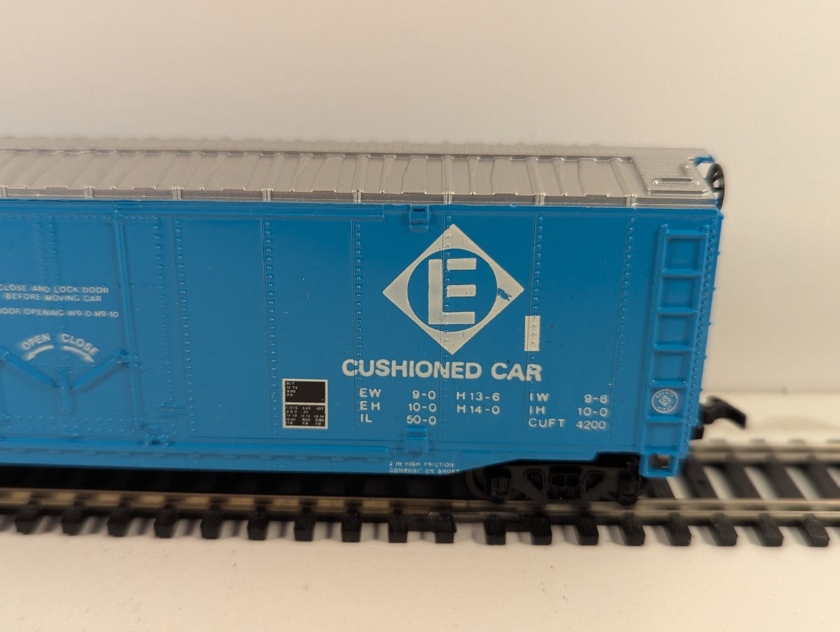 Bachmann HO Gauge Erie Lackawanna 50ft Boxcar