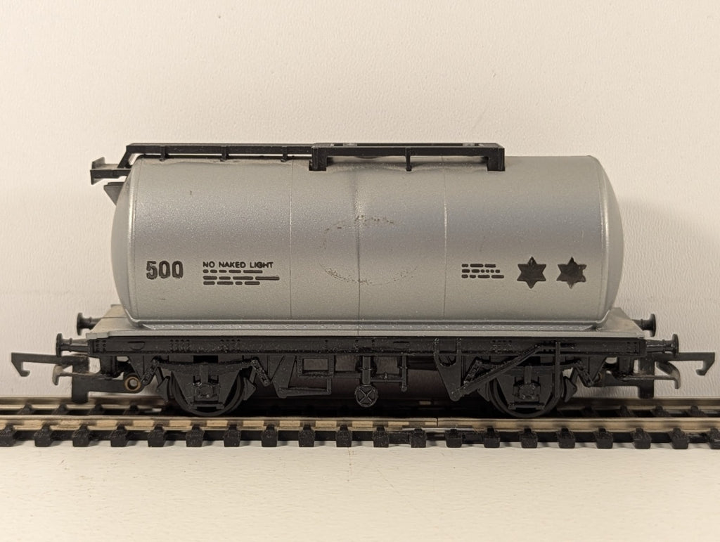 Hornby OO Gauge Silver 20 Ton Tank Wagon