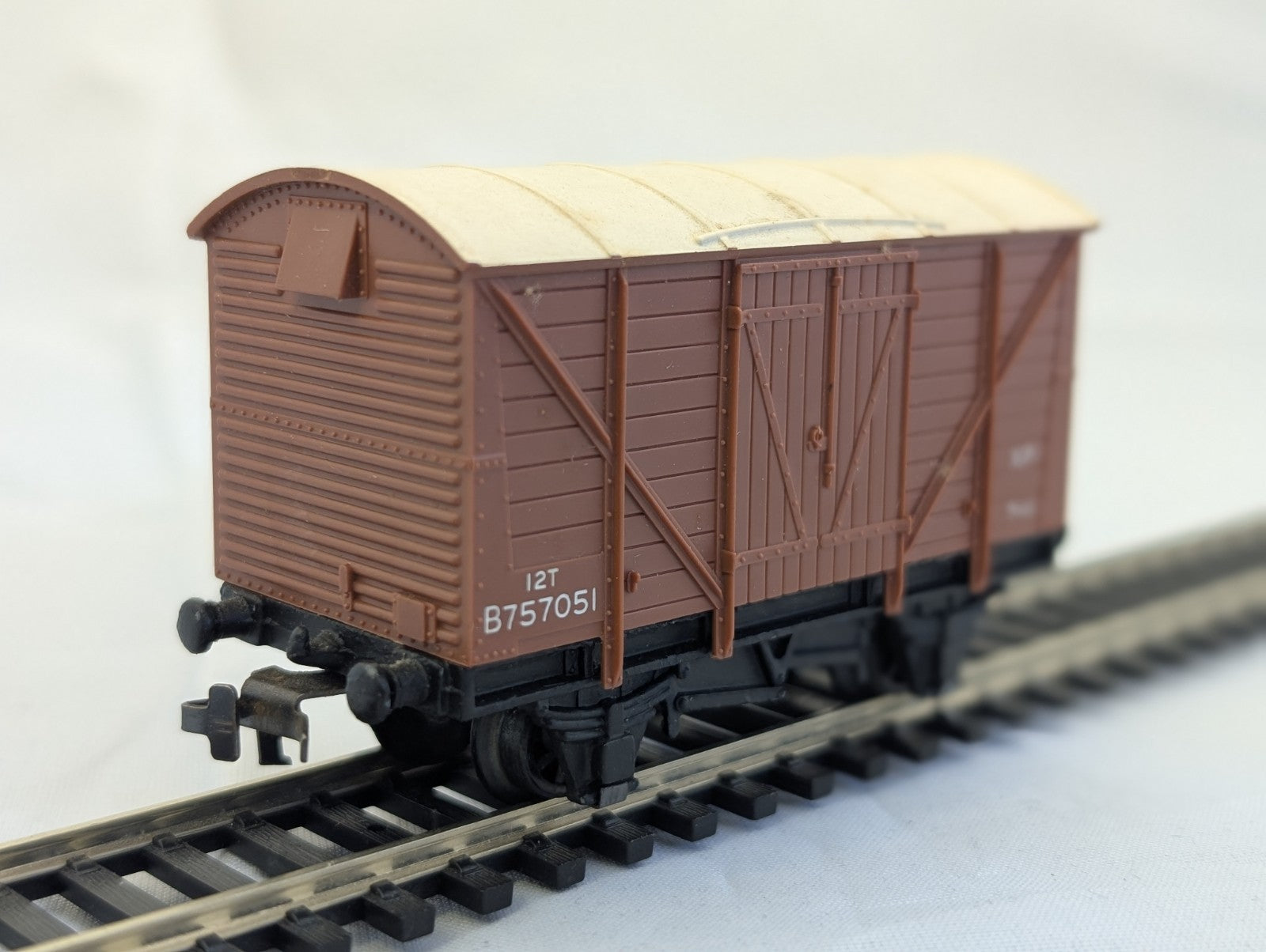 Hornby Dublo 12 Ton Ventilated Van