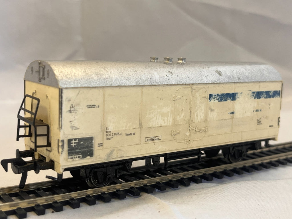 Fleischmann HO Scale Deutsche Bahn Interfrigo Refrigerated Wagon Worn