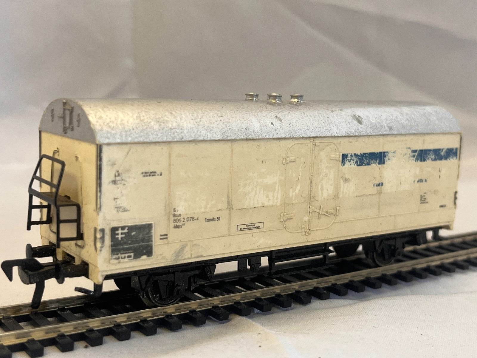 Fleischmann HO Scale Deutsche Bahn Interfrigo Refrigerated Wagon Worn