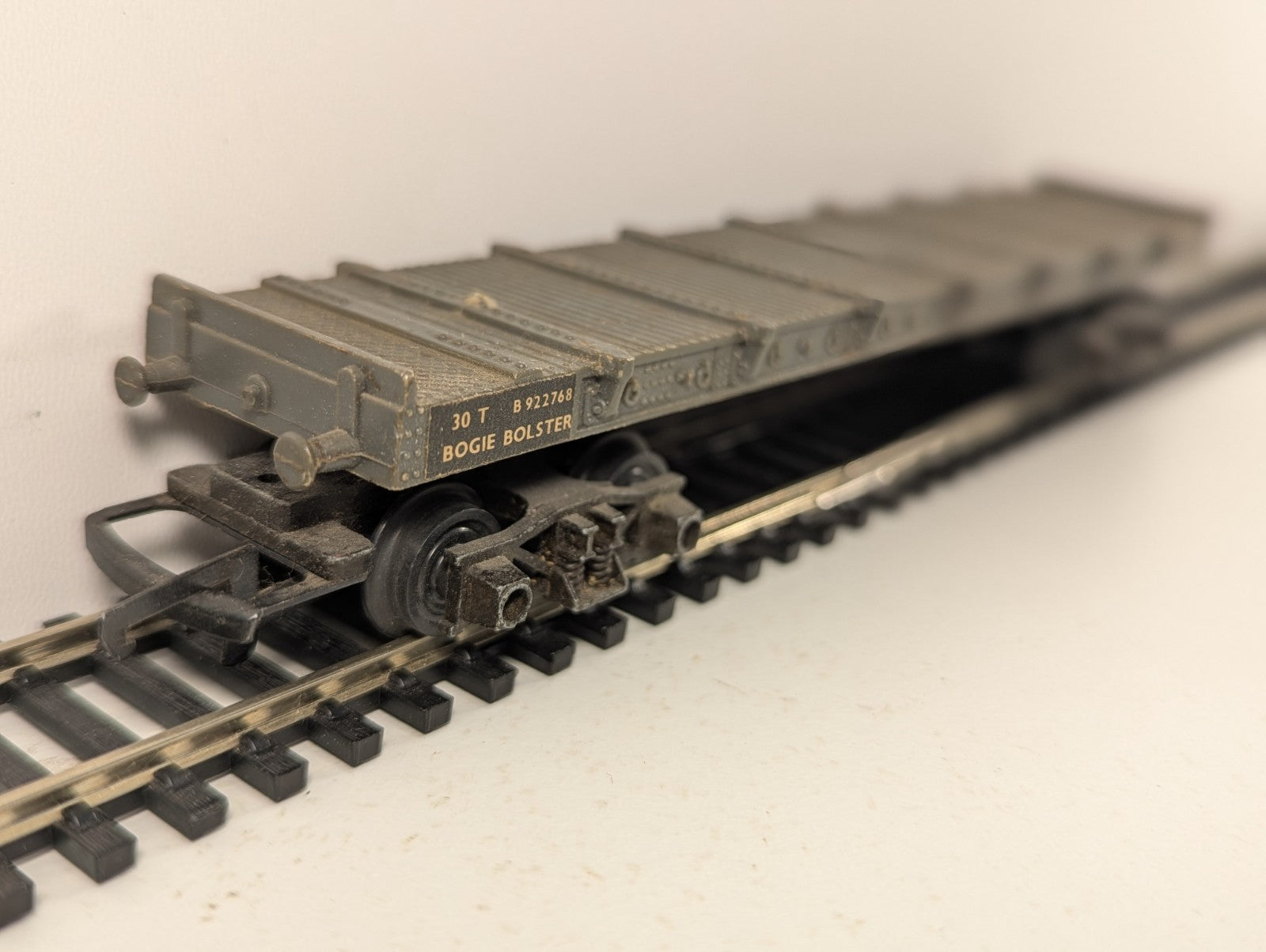 Playcraft Railways OO Gauge 30 Ton Bogie Bolster Wagon