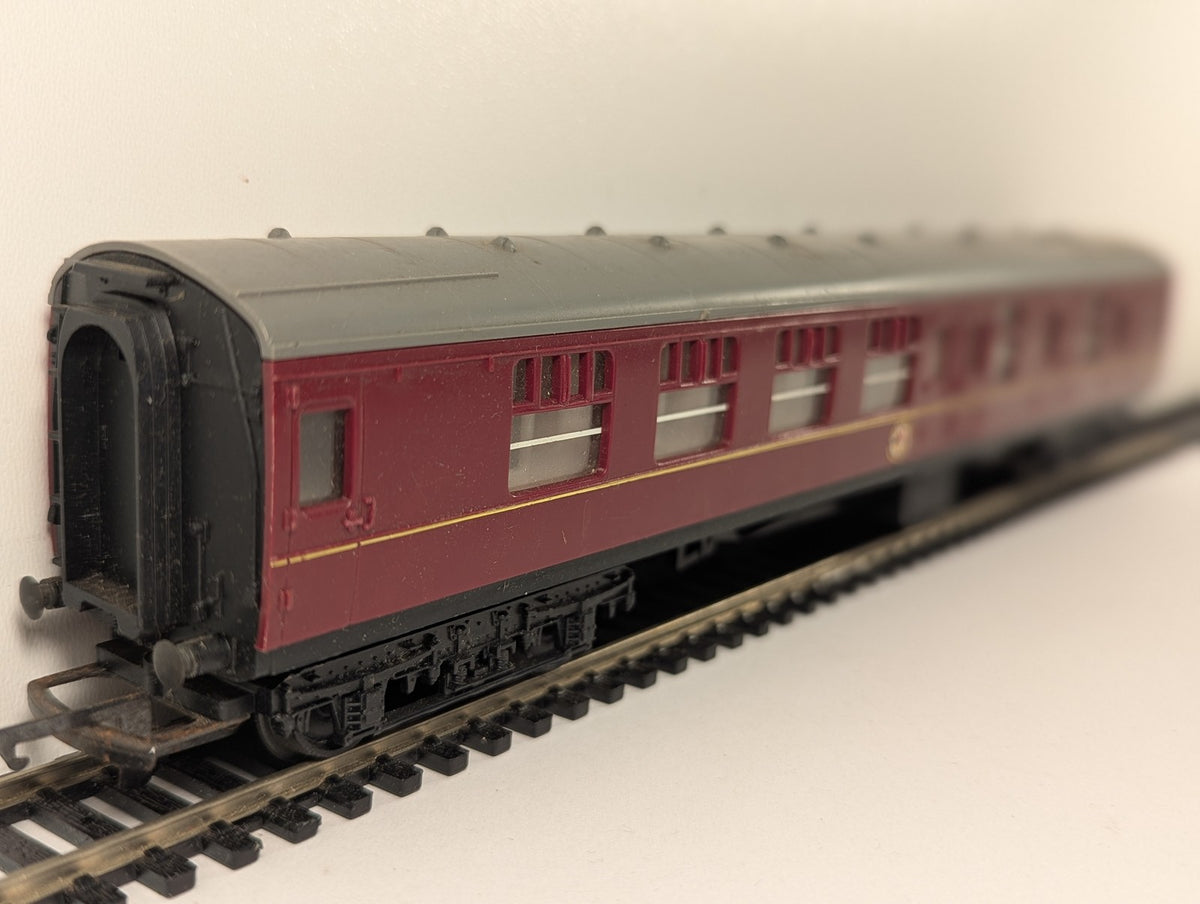 Tri-ang OO Gauge BR Mk1 BSK Brake Second Corridor Coach Passenger Coach 35024