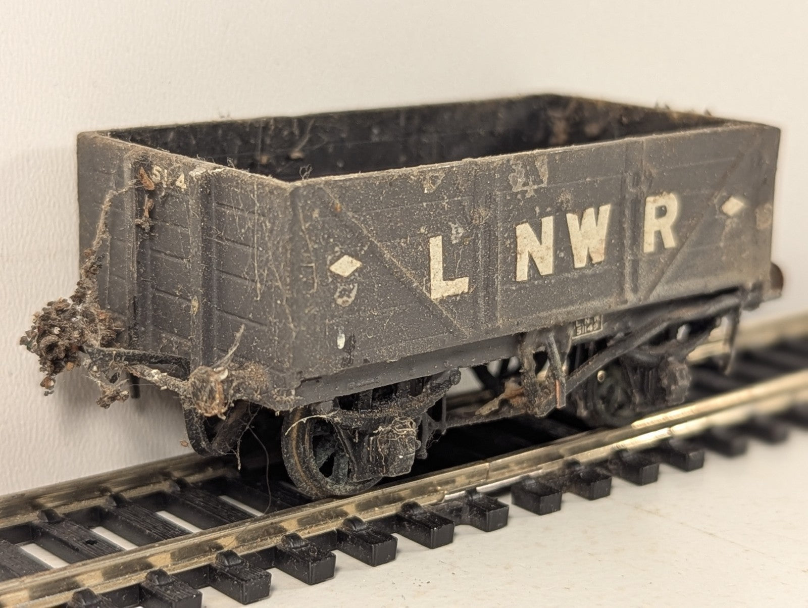 Kitbuilt OO Gauge LNWR 5-Plank Open Wagon Goods Wagon 51149 LNWR Grey