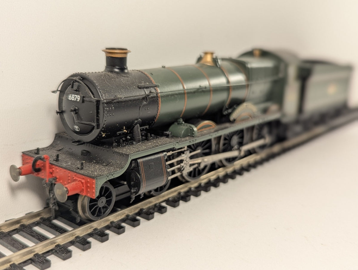 Hornby OO Gauge Grange Class 'Overton Grange' Steam Locomotive 6879 BR Green