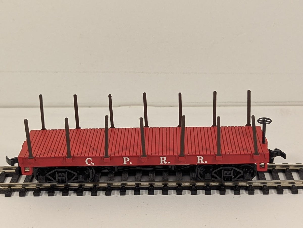 Bachmann HO Gauge 34' Old Time Flat Car Goods Wagon C.P.R.R. Red 72424