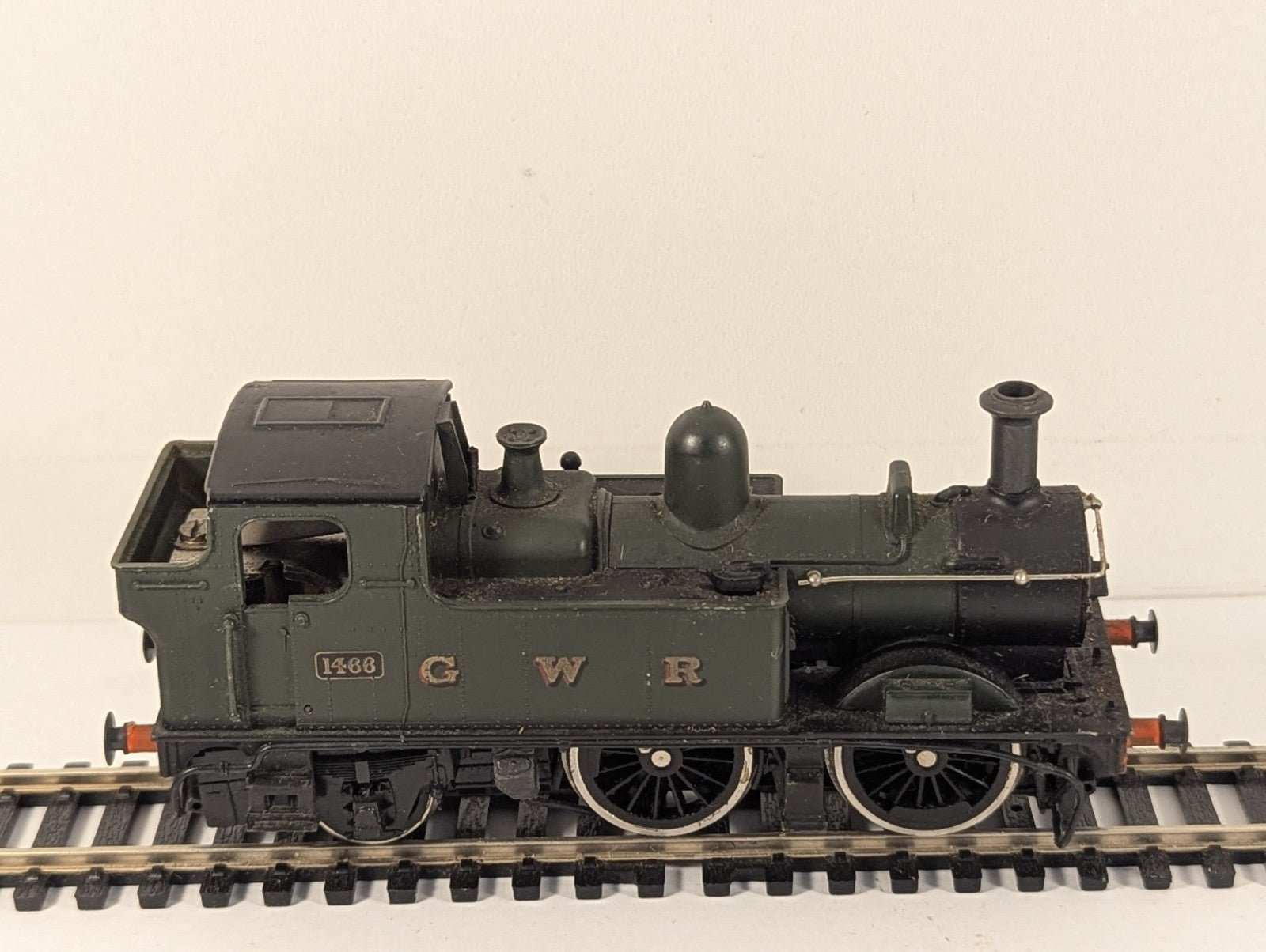 Airfix OO Gauge GWR 14xx Class 0-4-2T 1466 Steam Locomotive - Spares
