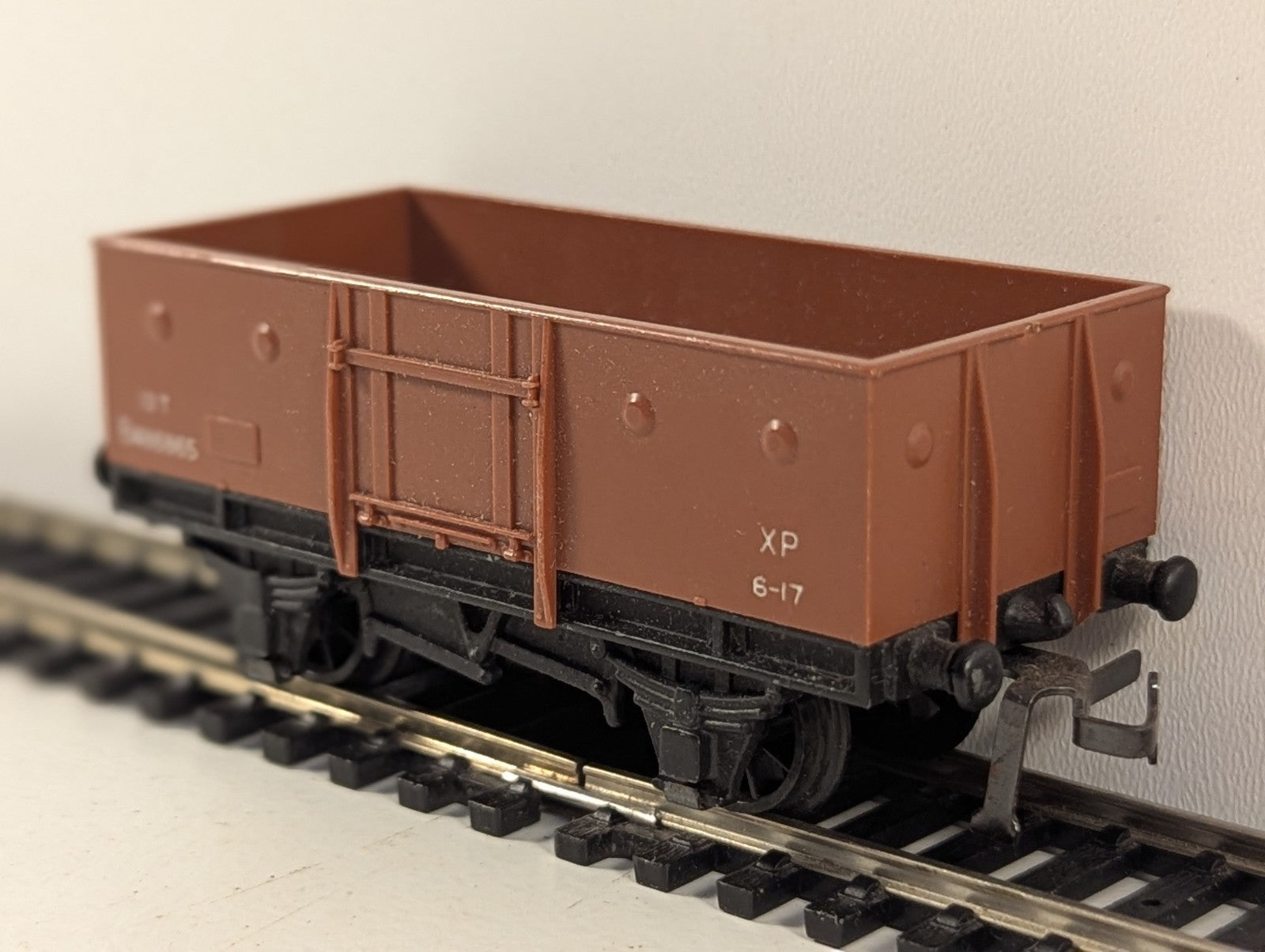Hornby Dublo 4640 OO Gauge 13 Ton Mineral Wagon BR Bauxite