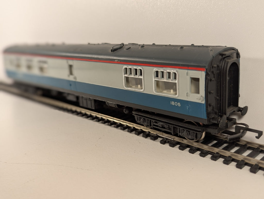 Hornby R923 OO BR InterCity Buffet Car Coach