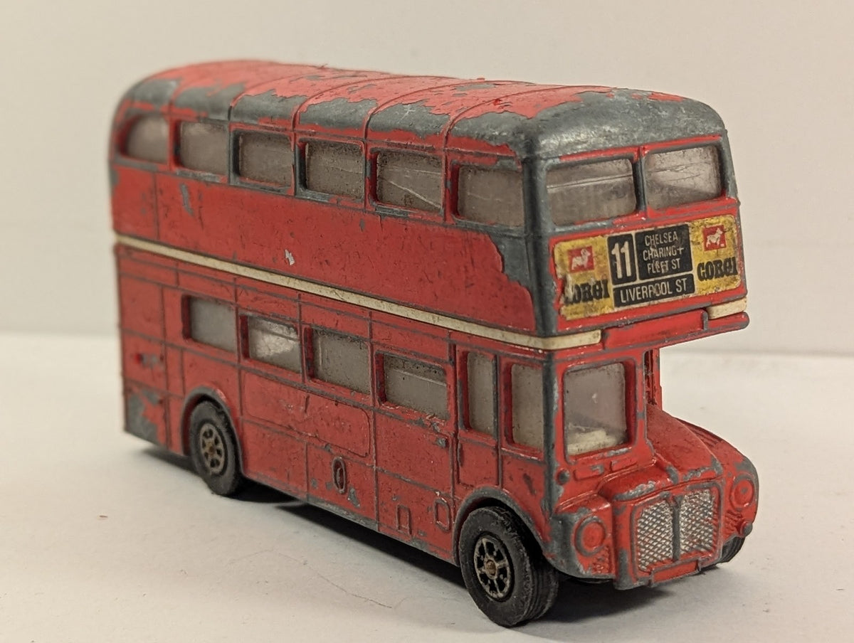 Corgi London Transport Routemaster Die-cast Model Bus 11 London Transport Red