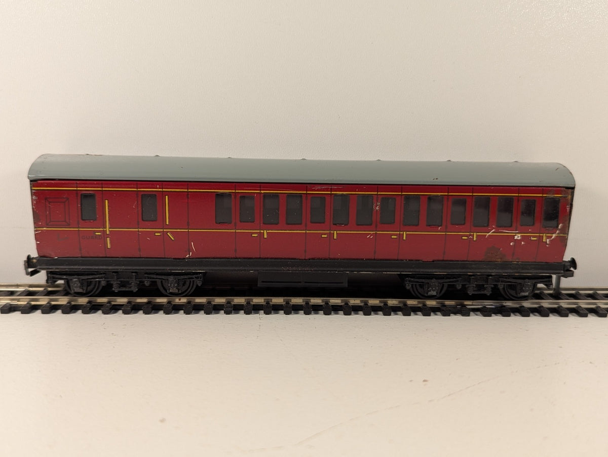 Hornby Dublo OO Gauge Tinplate Suburban Brake Coach