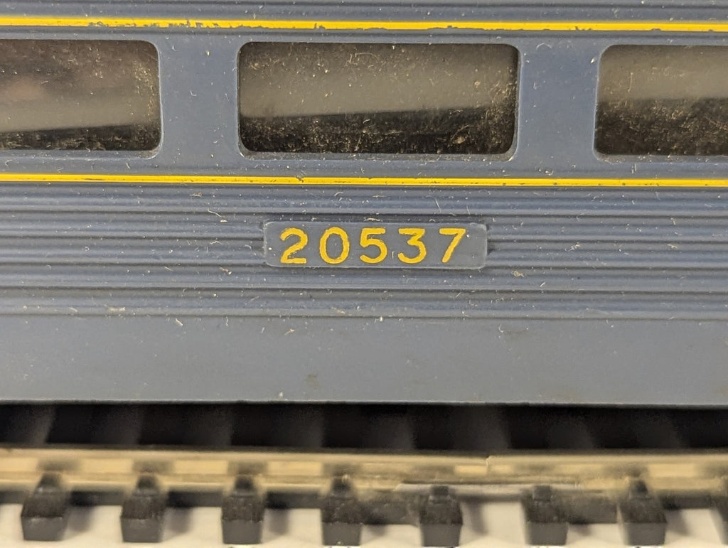 Tri-ang OO Gauge Transcontinental Vista Dome Coach Passenger Coach 20537