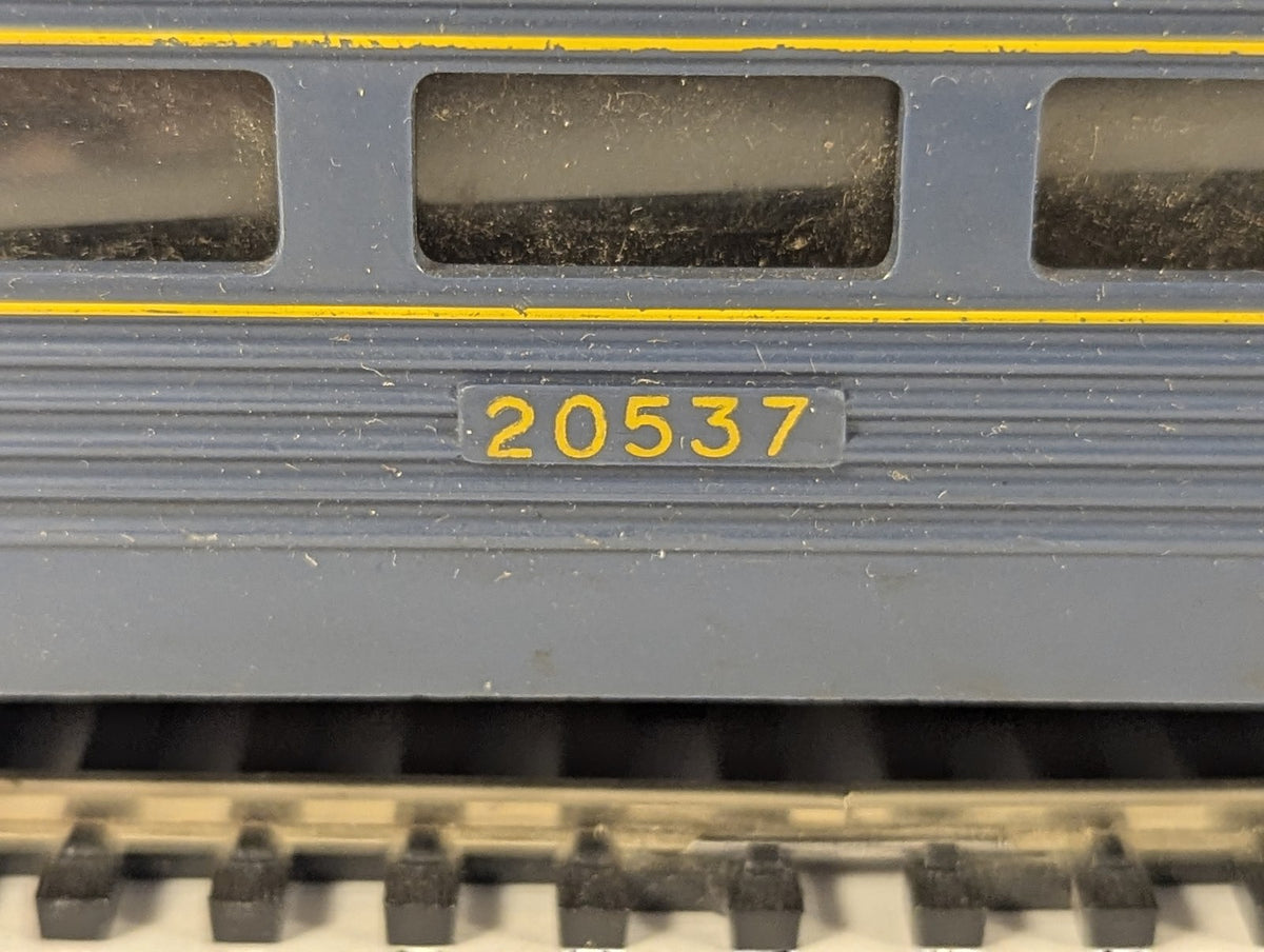 Tri-ang OO Gauge Transcontinental Vista Dome Coach Passenger Coach 20537