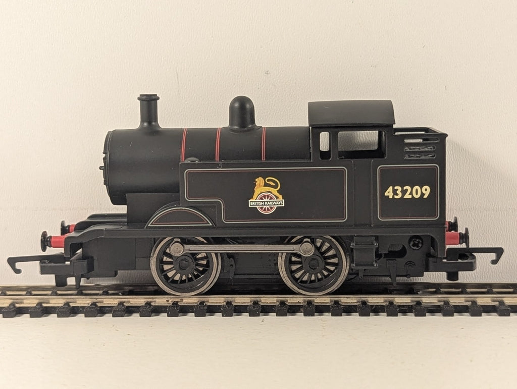 Hornby OO Gauge BR 0-4-0T Hornby Collector Club Loco 2009 Loco - Boxed